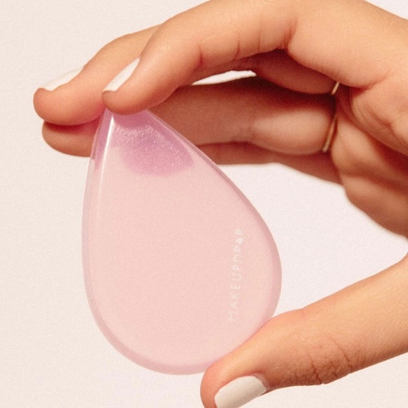 New MakeupDrop+ The Original Silicone Beauty Applicator!!🔥🔥🔥 - Picture 4 of 14